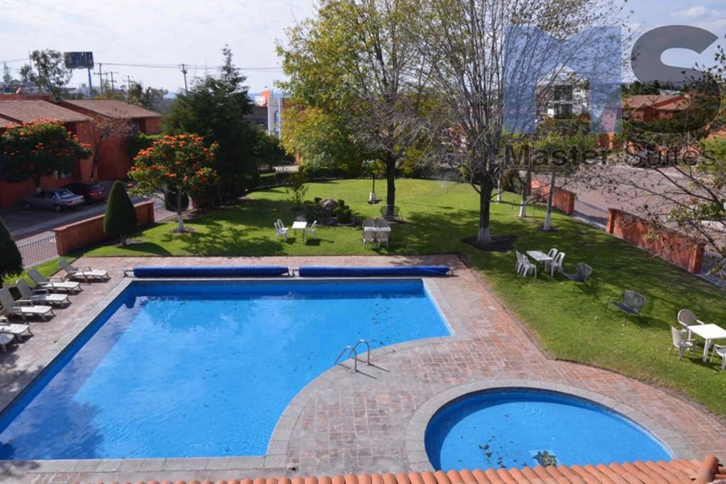 Amplia Suite Alberca Av Bernardo Quintana 12D Mendiola Εξωτερικό φωτογραφία
